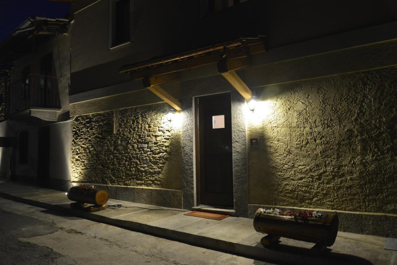 Agriturismo Ai Prüsot Bagnolo Piemonte Exterior foto
