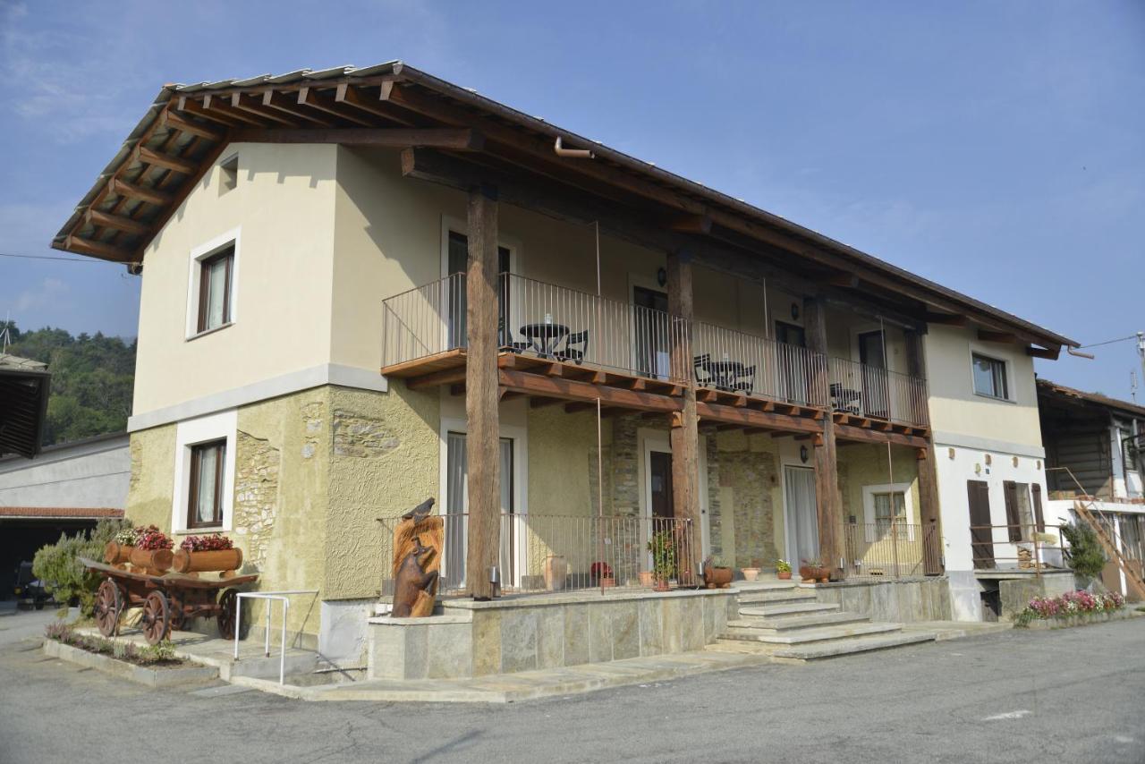 Agriturismo Ai Prüsot Bagnolo Piemonte Exterior foto