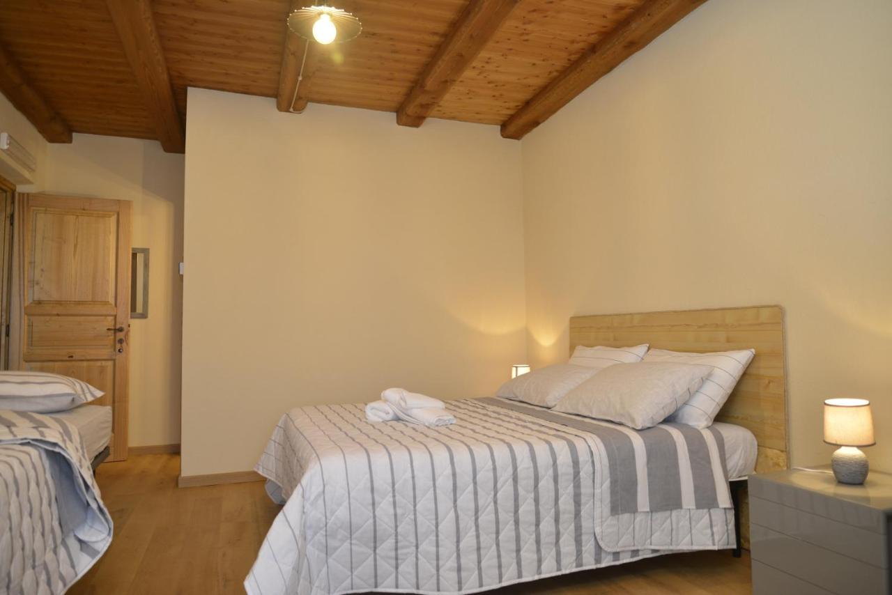 Agriturismo Ai Prüsot Bagnolo Piemonte Exterior foto
