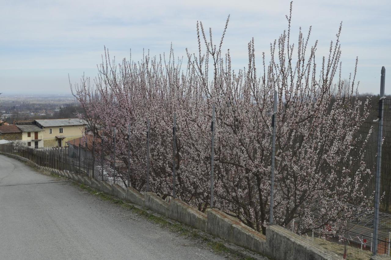 Agriturismo Ai Prüsot Bagnolo Piemonte Exterior foto