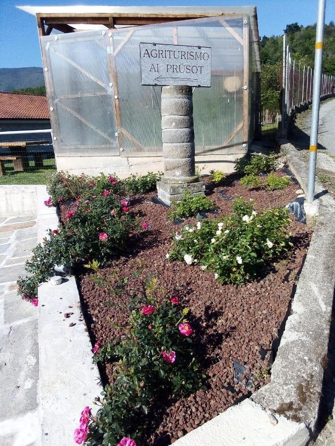 Agriturismo Ai Prüsot Bagnolo Piemonte Exterior foto
